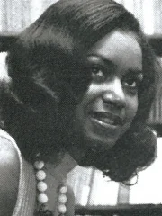 Caroline-Jones.jpg
