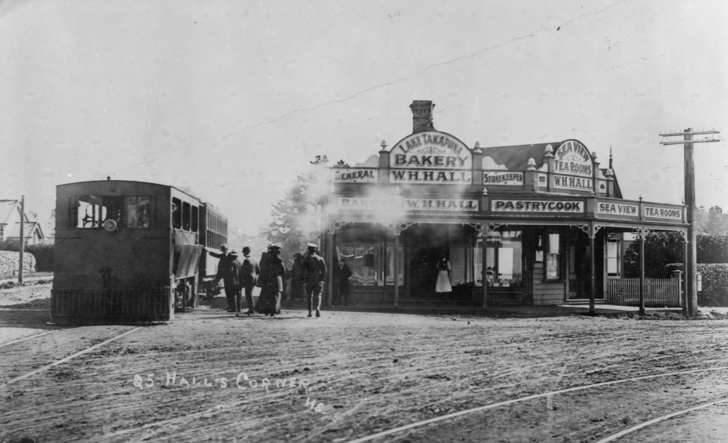 Passengers boarding the steam tram at Halls Corner some time during World War I, c. 1914.