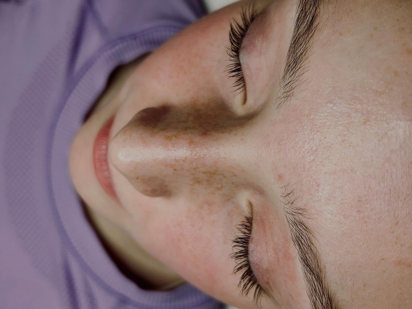 Brows &amp; lashes by Melissa ✨

Wake Up to Perfect Lashes! 

Ditch the mascara and get effortlessly lifted, darker, and fuller-looking lashes with our Lash Lift &amp; Tint! This low-maintenance treatment enhances your natural lashes, giving you a wi
