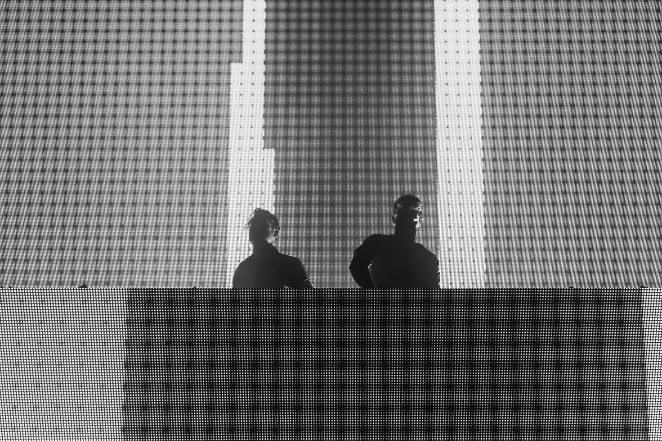 Chainsmokers_Adelaide_DannyHowe-8.jpg
