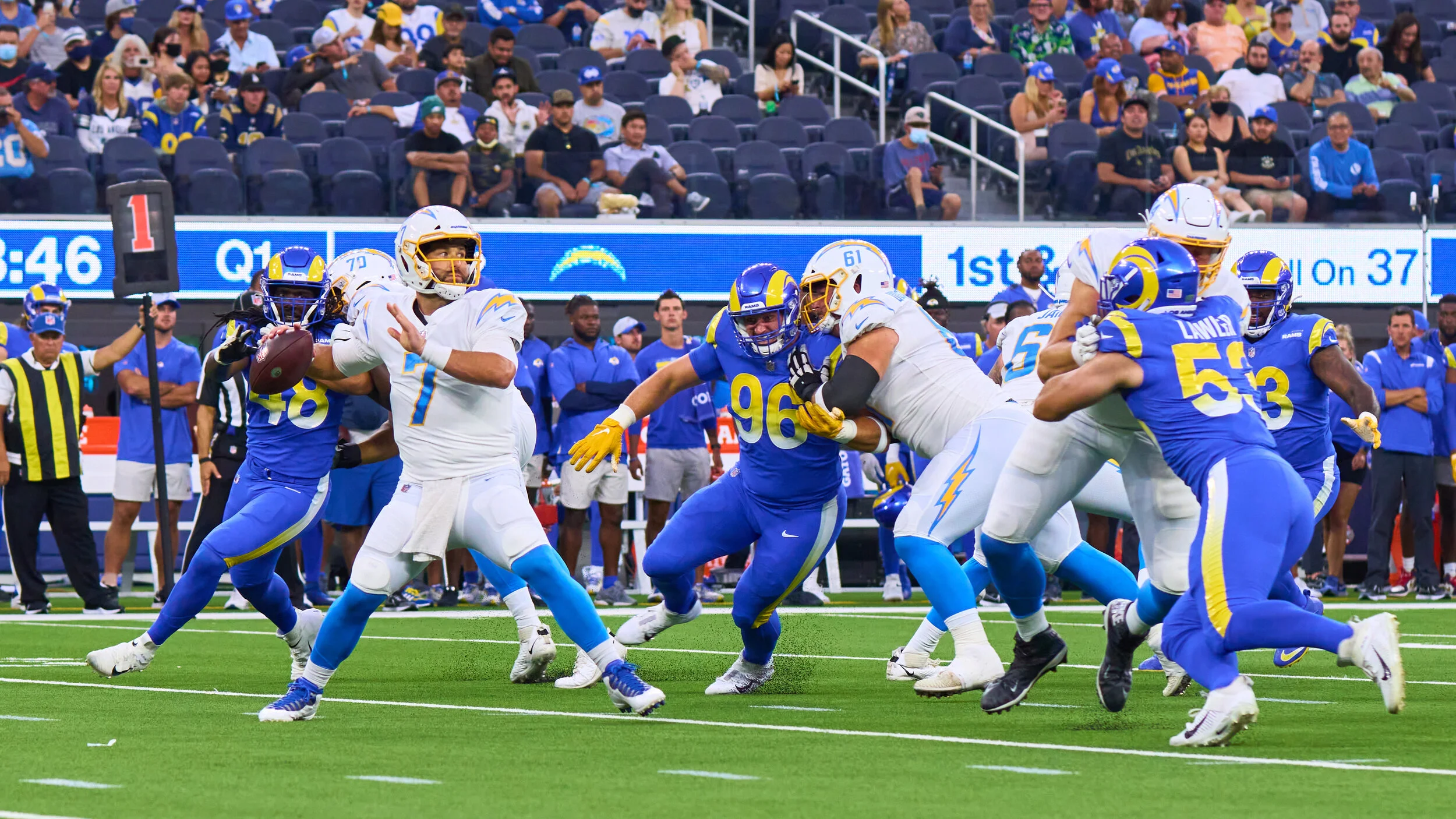LAC vs LAR LAR00543R.jpg