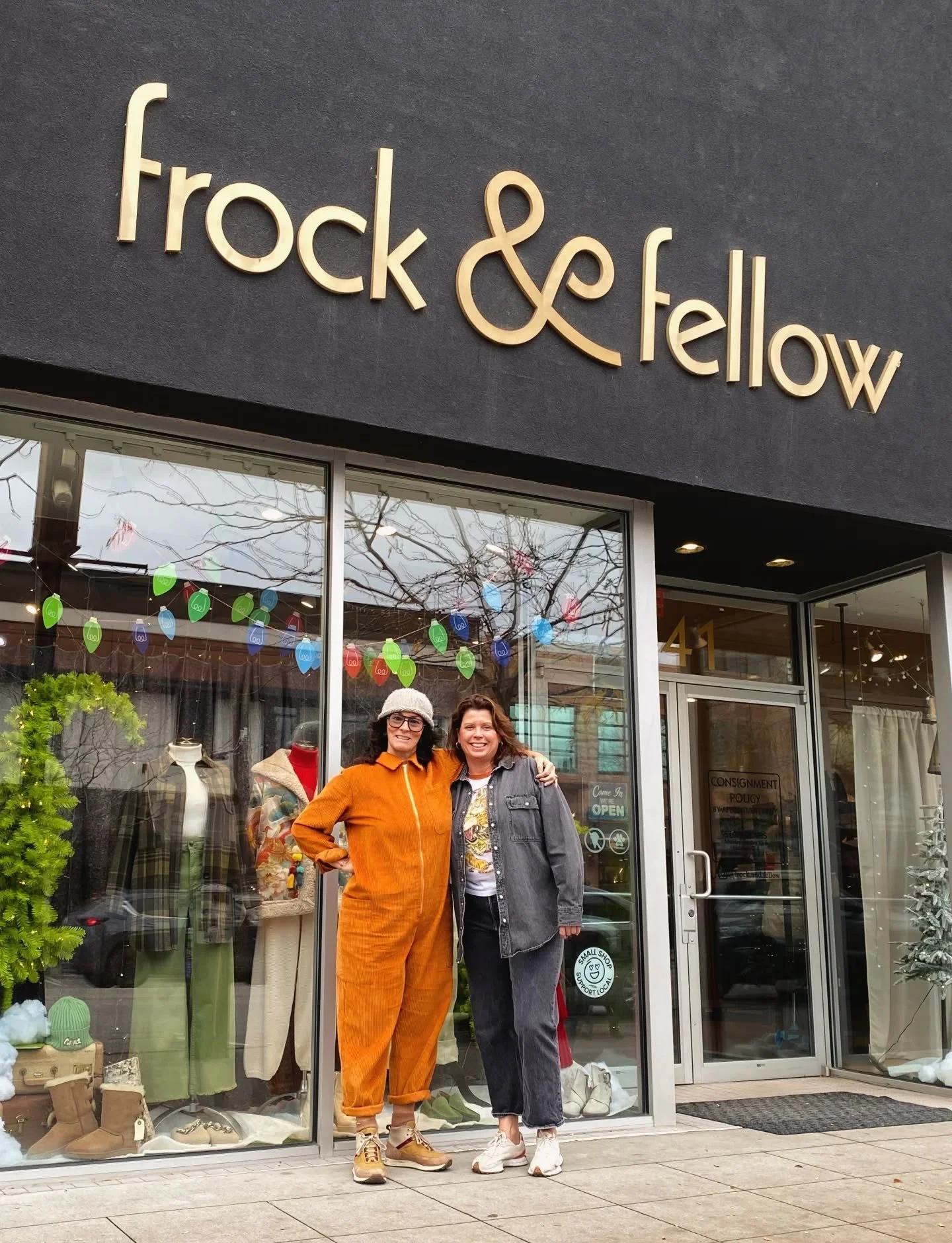 Not matching, but complementary! 🧡🩶

(Although we do love to match here!)

#shopsmall
#downtownkelowna 
#getfrocked
