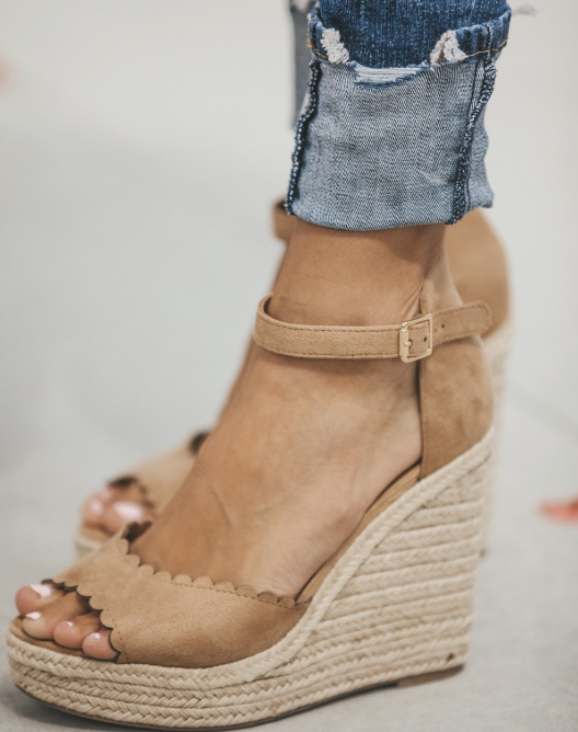 Nude Wedges 