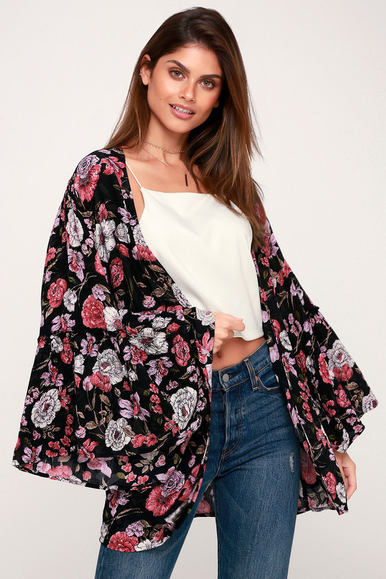 Black floral kimono