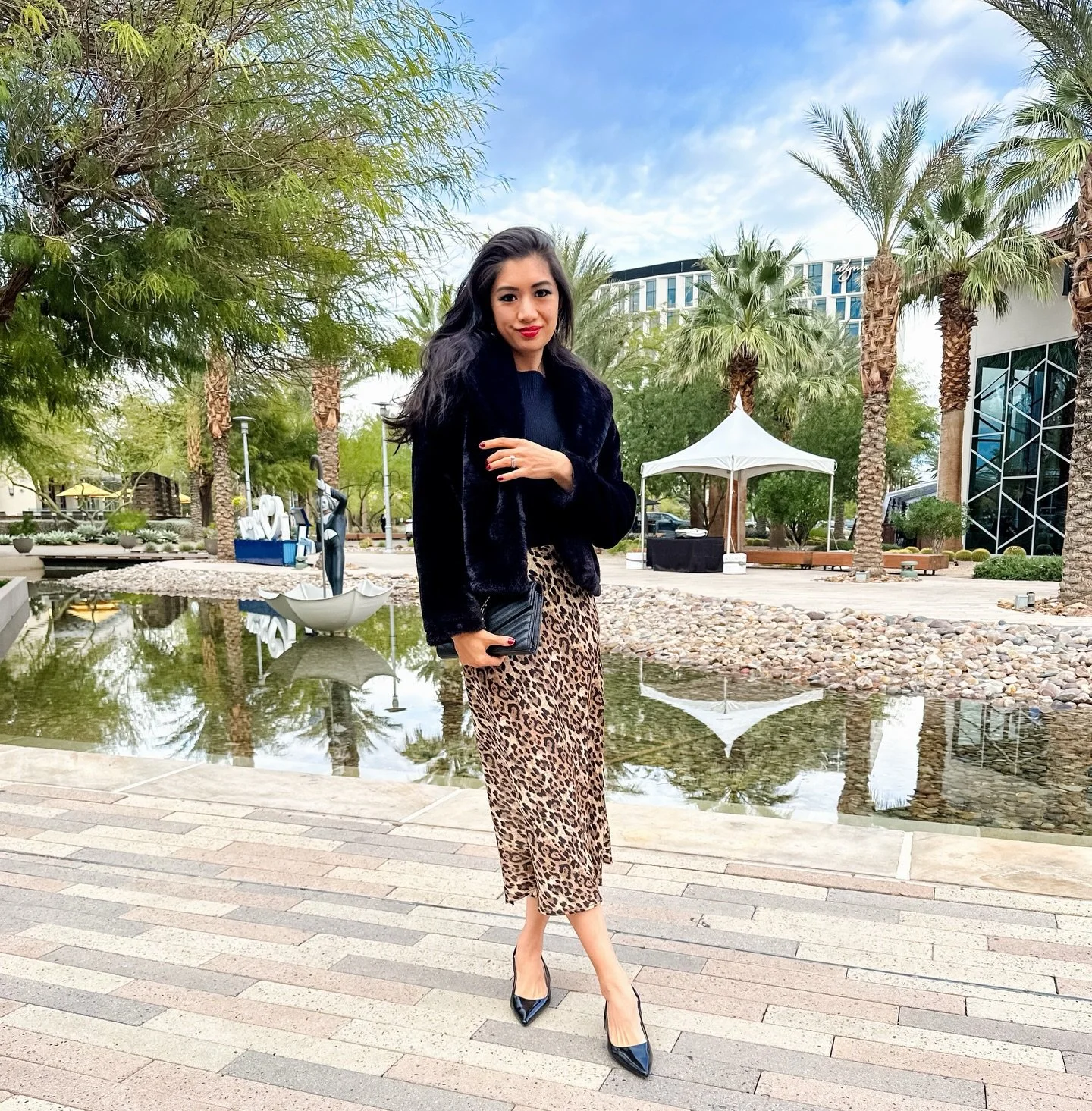 Winter date night style ❄️ Love all the faux fur coats! They&rsquo;re such a closet staple and instantly elevates any look! Everything linked via my @shop.ltk page! https://liketk.it/5AsqS 
#ltkstyletip #ltkholiday #ltkseasonal #ltkholidaystyle