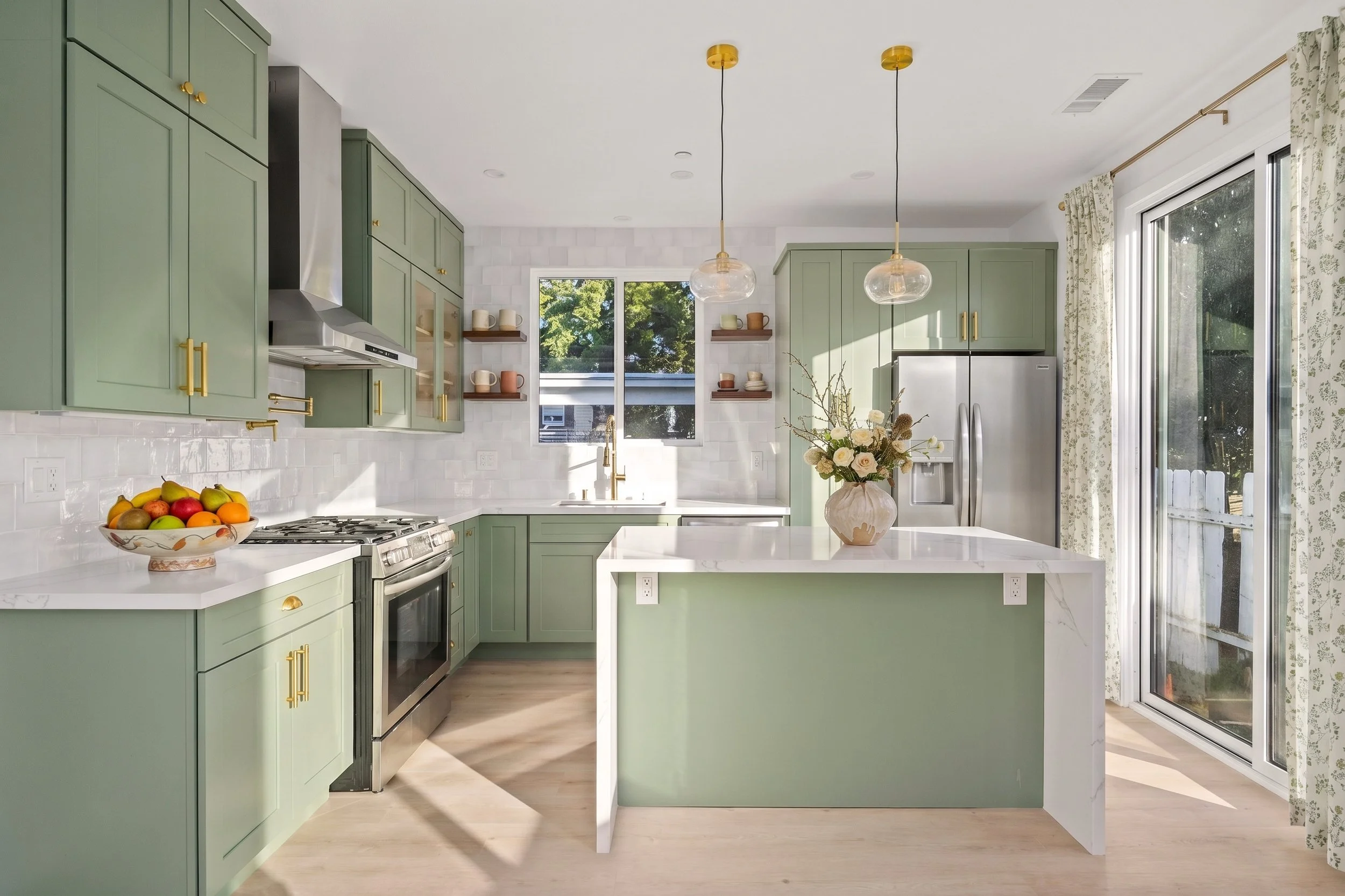 ALTADENA KITCHEN.jpeg