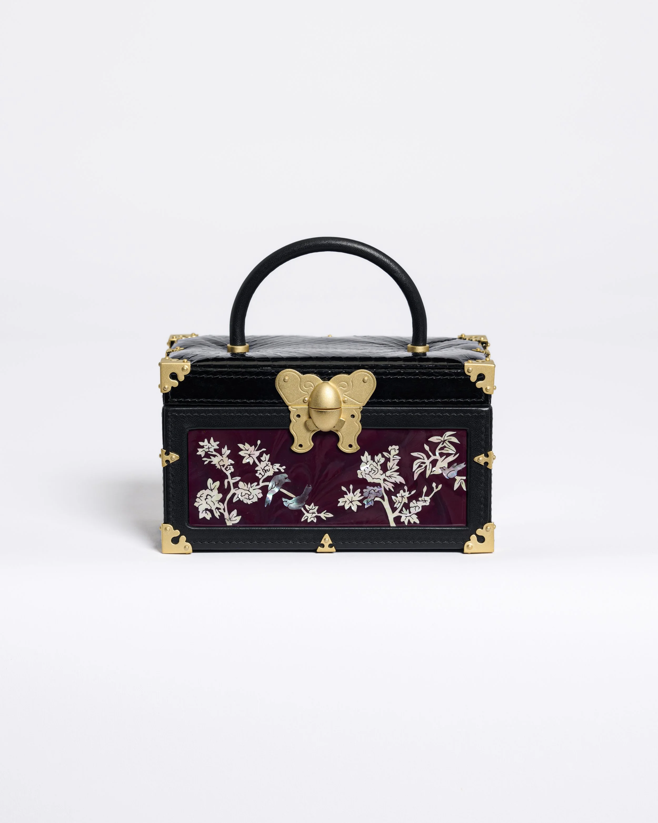 260212_MISSSOHEE_SL_16_TRUNK_BAG_006.jpg