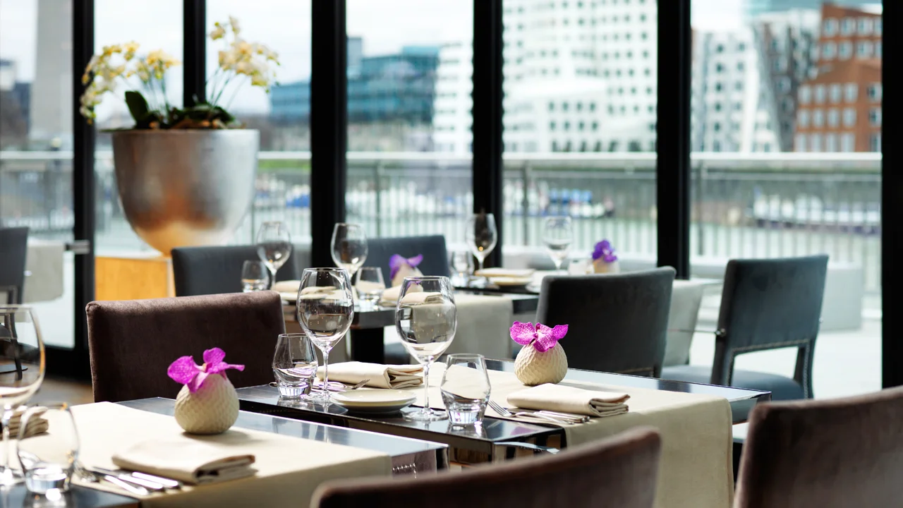 DUSSE_P103_DOX_Restaurant_II_45226---Copy_1280x720.jpg