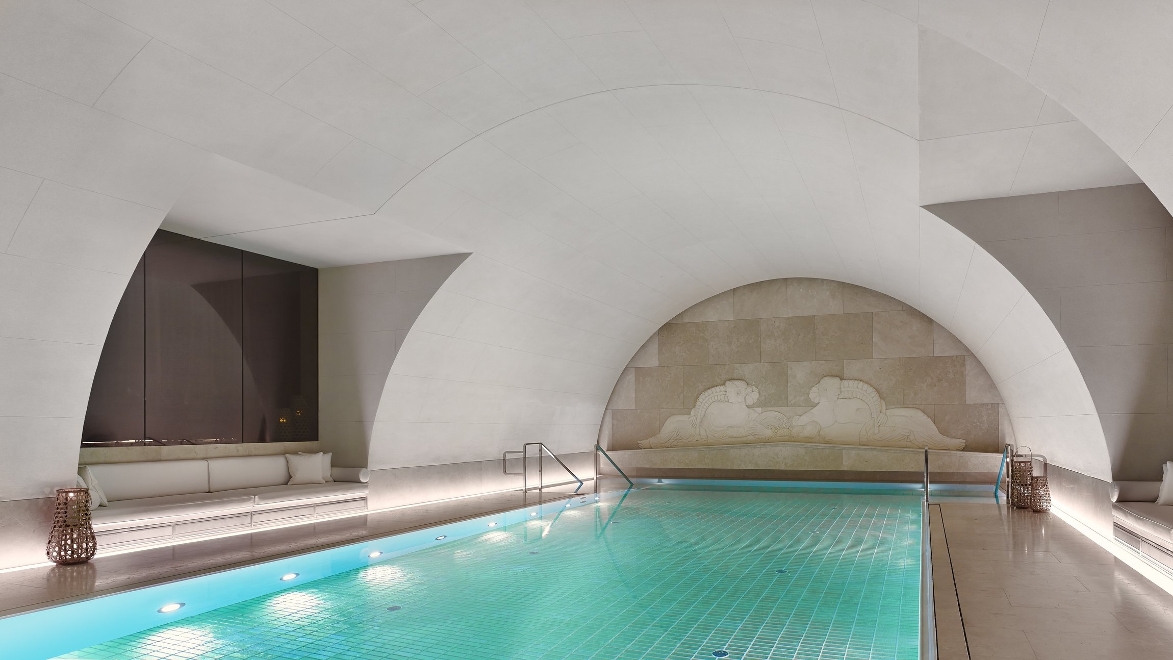 Swimming Pool Arany Spa-min.jpg