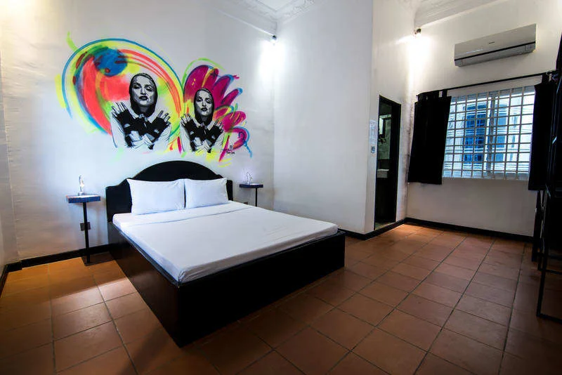 A private room at Funky Flashpackers. Photo, hostelworld.com
