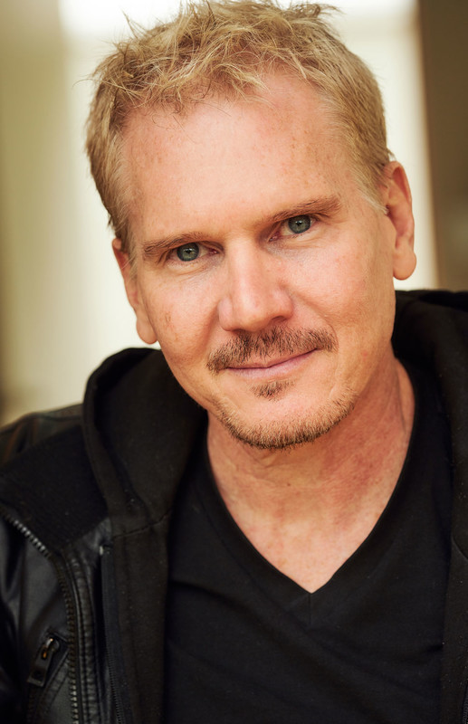 2306fd2408-headshot.jpg