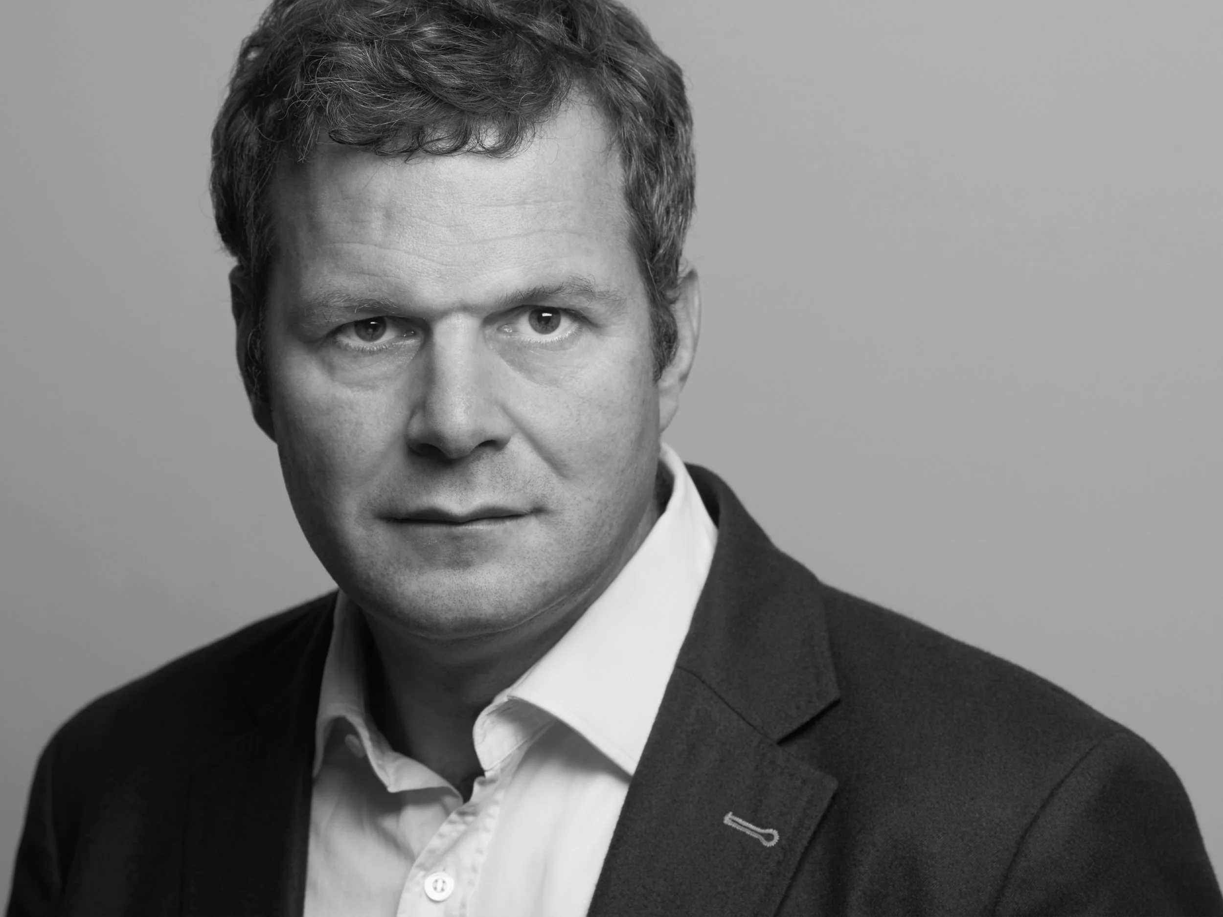 portrait_3x4_bw.jpg
