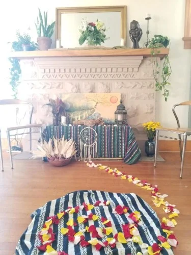 mantel.jpg