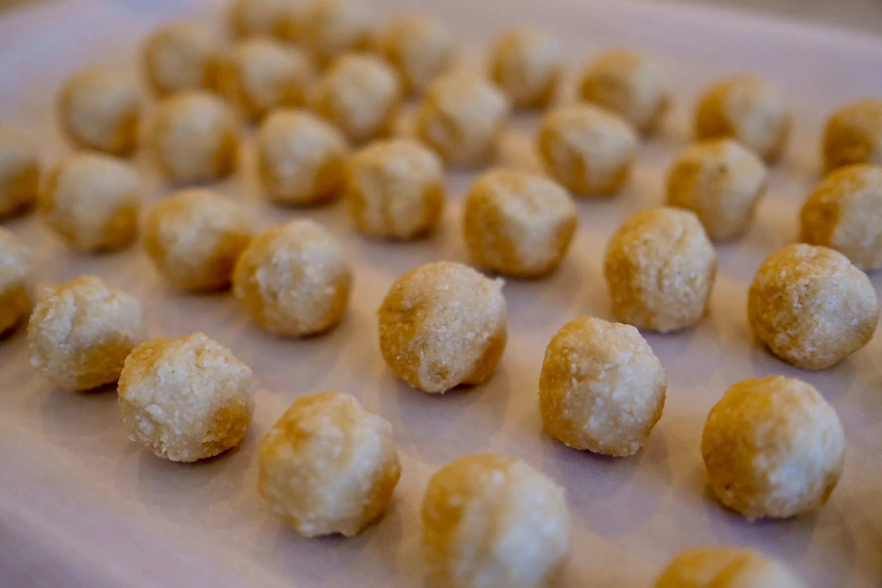 Raw Vanilla Coconut Macaroons