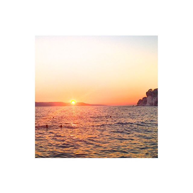 &ldquo;Never go too long without watching a sunset.&rdquo; - Atticus #weekendvibes #ljetoincroatia #makarska #croatiasunset #sunsetview