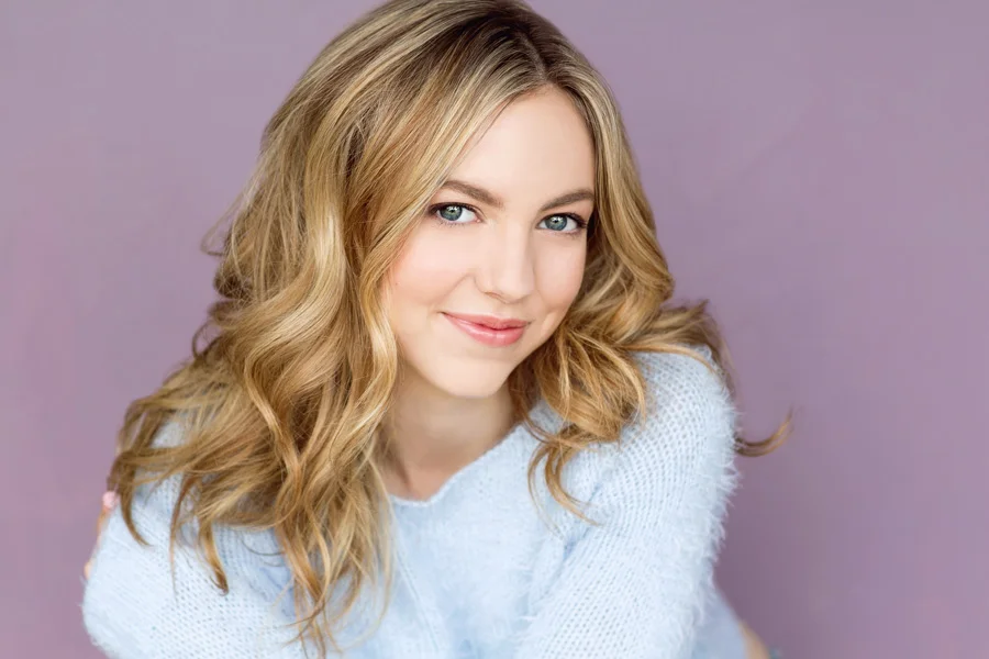 Gender: Female Height: 5 feet 4 in Weight: 100 lbs Age Range: 15 - 22 Physique: Slim Hair Color: Blond(e) Hair Length: Long Eyes: Blue Ethnicity: Caucasian Voice Type: Soprano