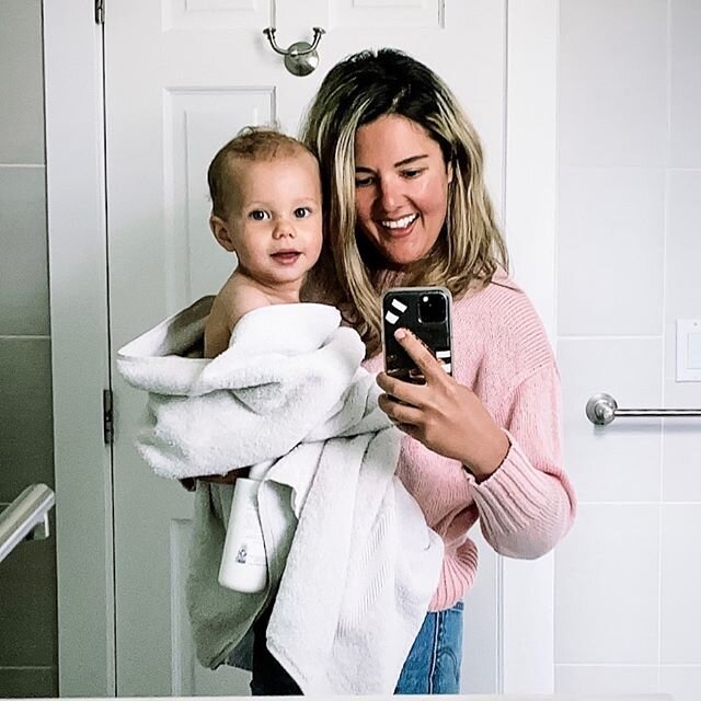 Babies fresh from the bath are literally the best scent on the planet.
👶🏻 🛁 🌍
.
My kiddos are my why behind so many things, and joining @beautycounter was one of them.
.
Did you know that there hasn&rsquo;t been a law passed in almost 80 years su