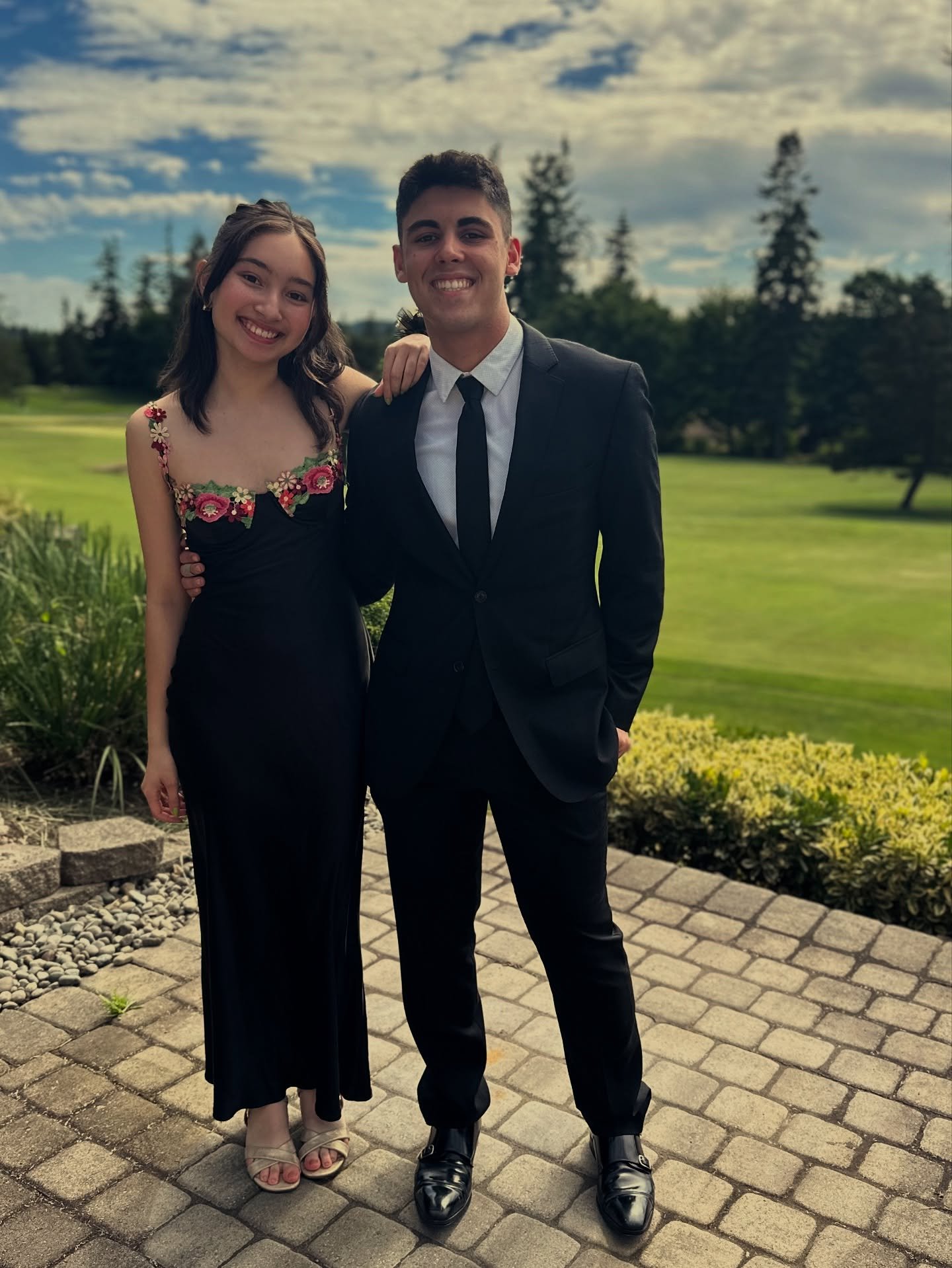 One of those weeks when both boys ask me to iron their clothes for big occasions. 🥲 pool opening, holiday weekend, kinder concert&hellip;
P R O M