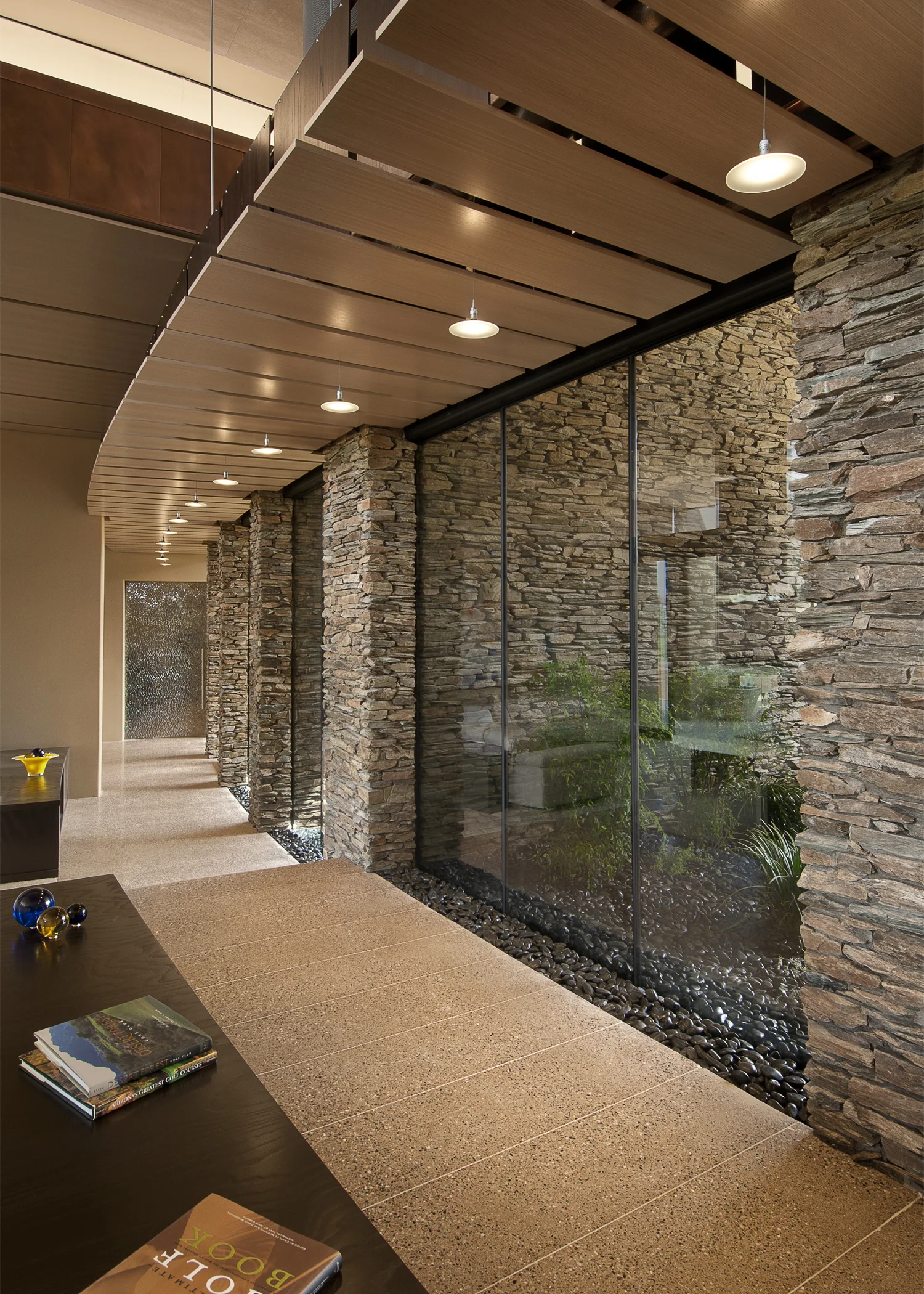 0009 - Hallway.jpg