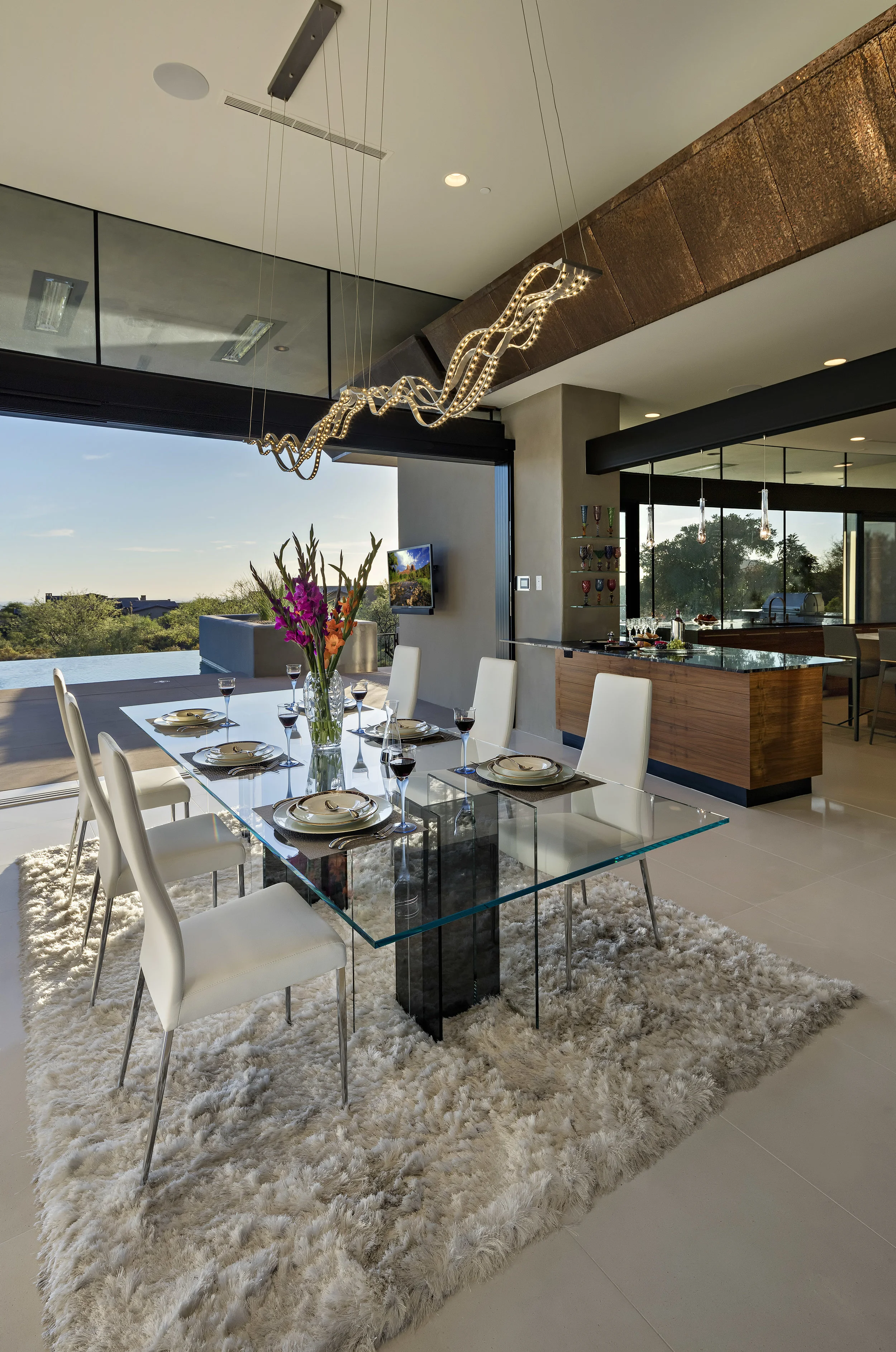 0014 - Dining Room Vertical.jpg