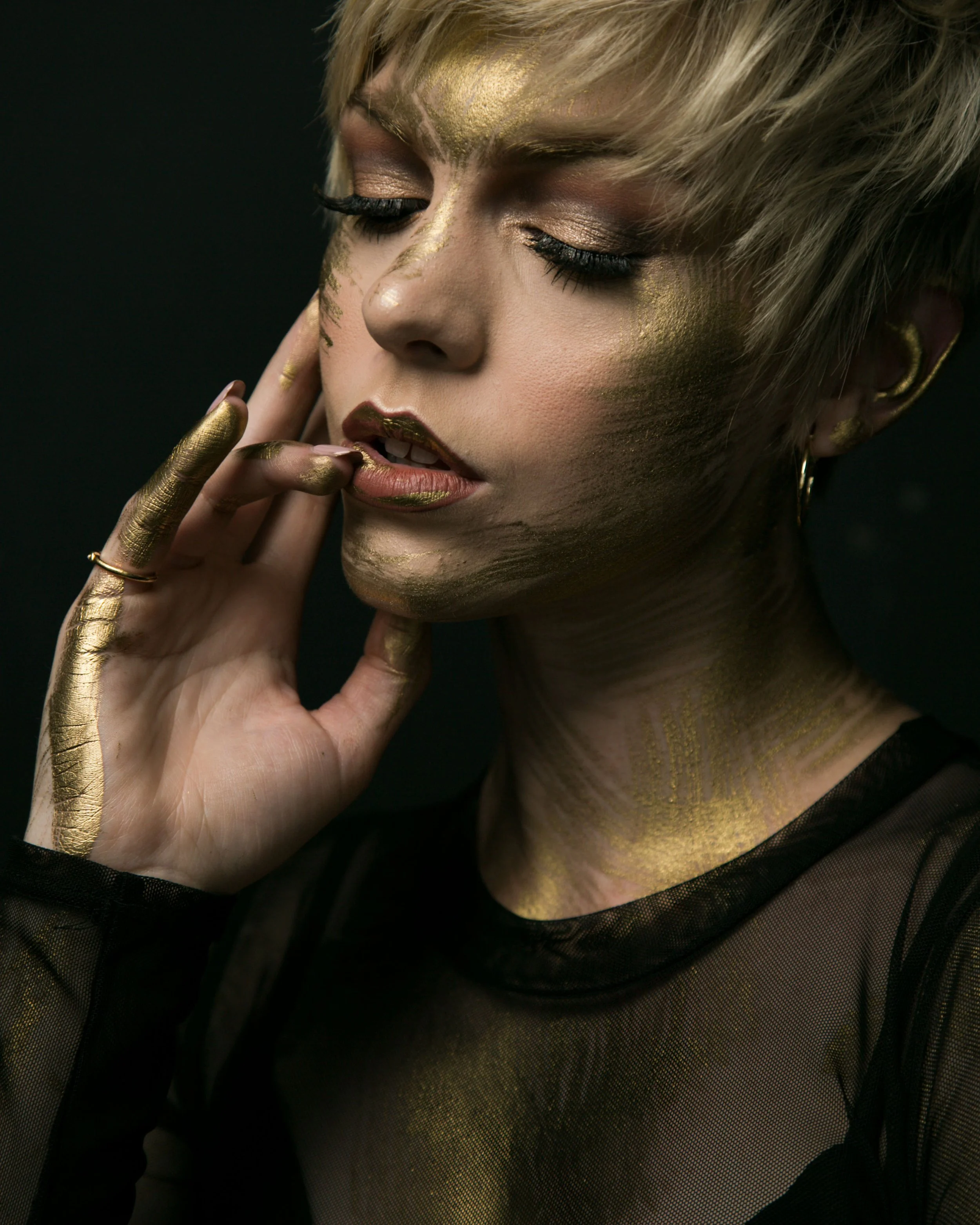 CHANTAL DOMINIQUE GOLD June 2018 18_24.jpg