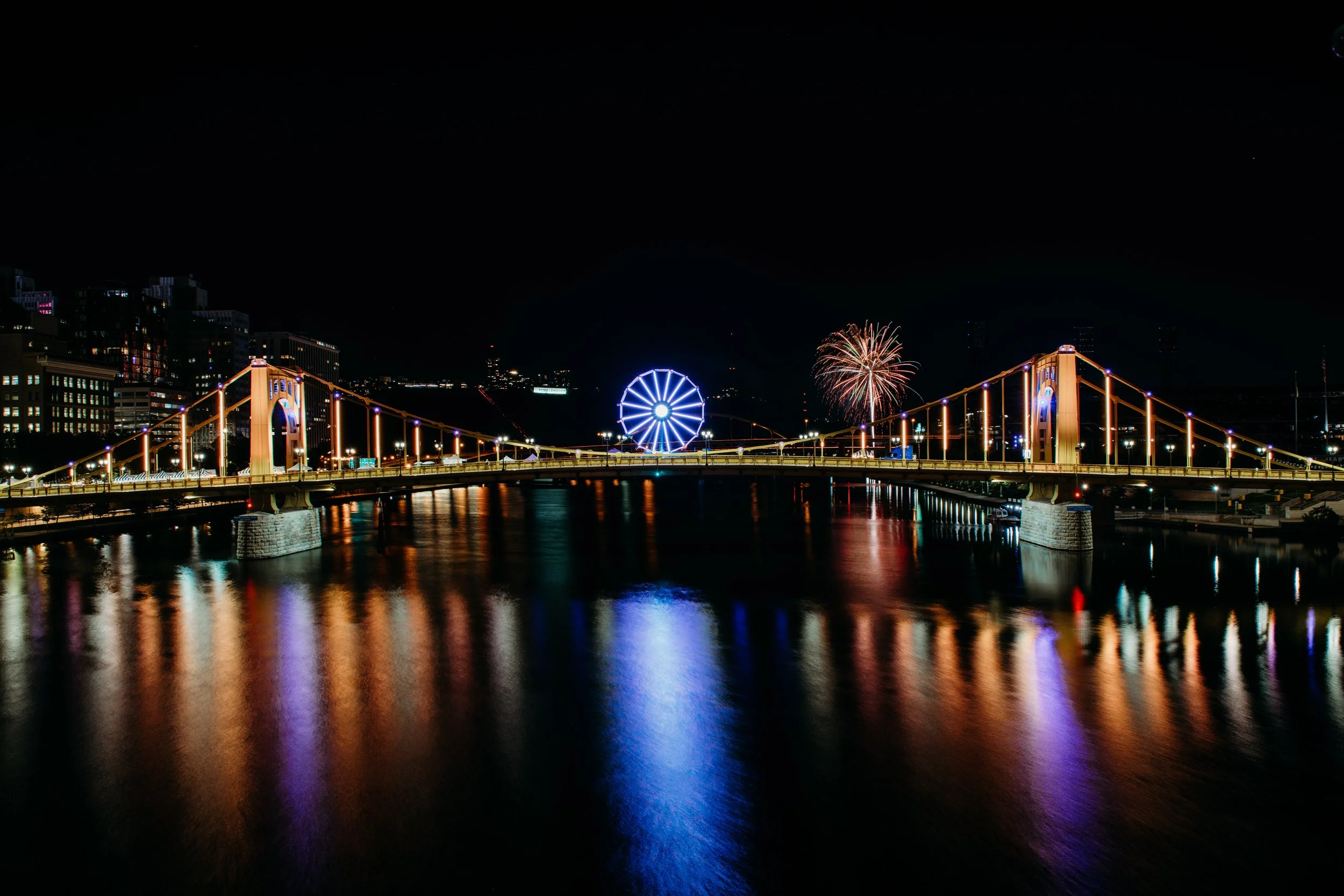 ferriswheelfireworks25-10.jpg