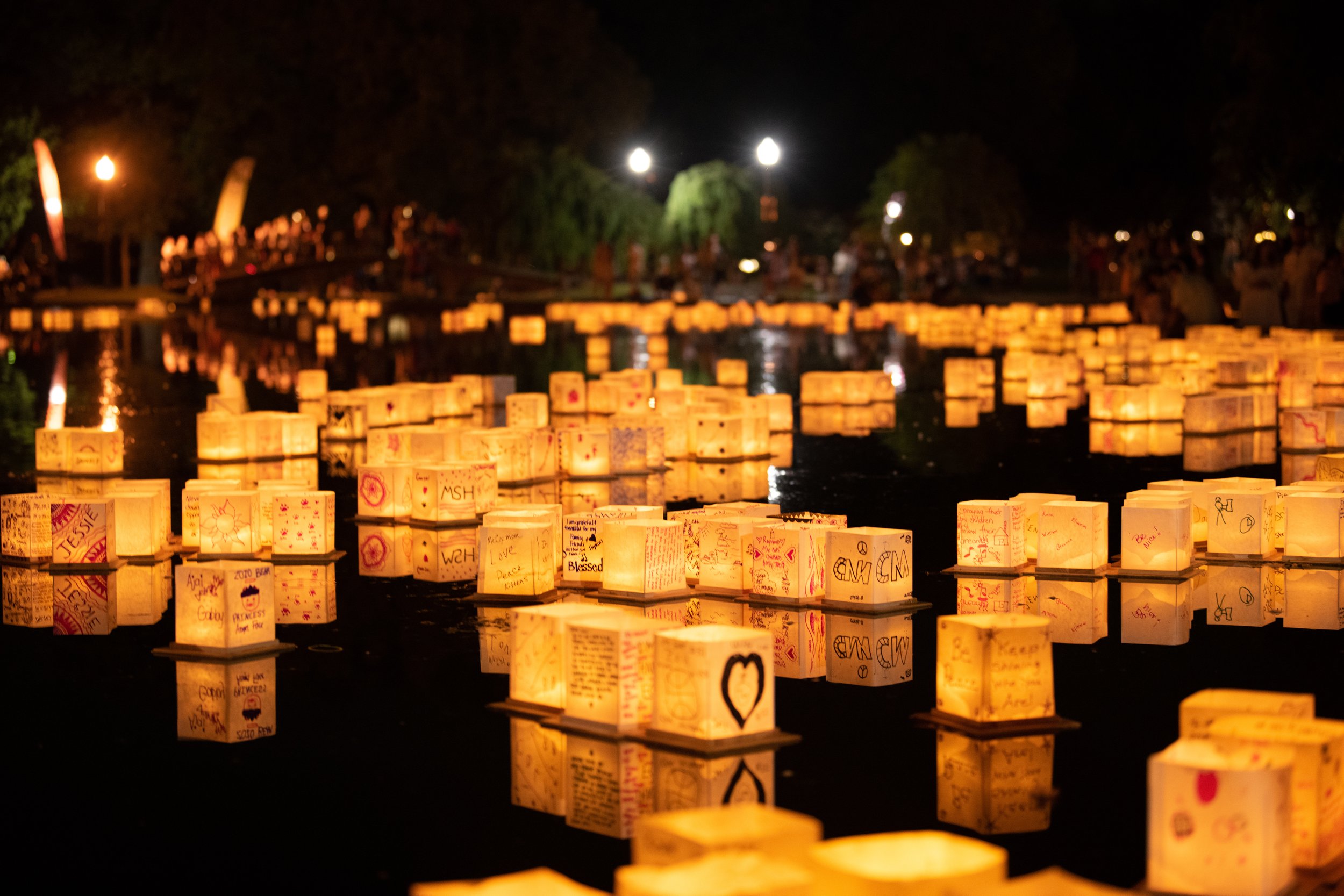 waterlanternfestival24-14.jpg