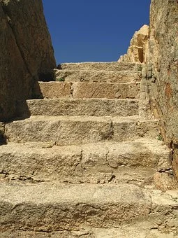 stairs-2625235__340.jpg