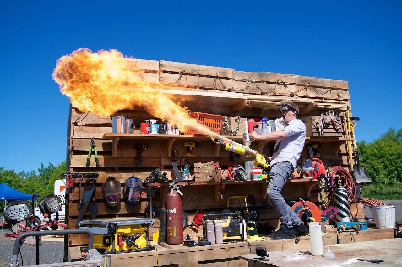 So so so excited for Furze World Wonders to launch on YouTube Red! I spent a bunch of my summer working as a story producer with this incredible team to bring Colin Furze’s amazing videos to a whole new level- and as part of a 22-minute show! I’ll post more as we get closer!
