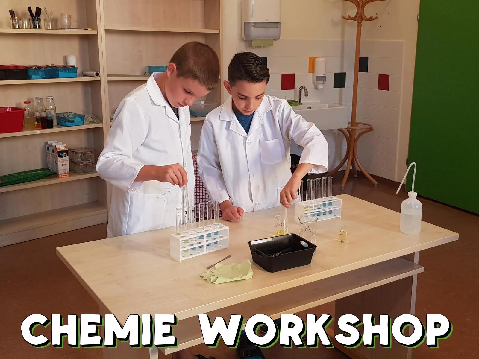 Chemieworkshop in den 4. Klassen