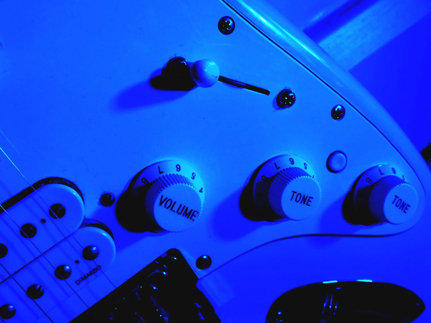 Strat Tone a2.jpg