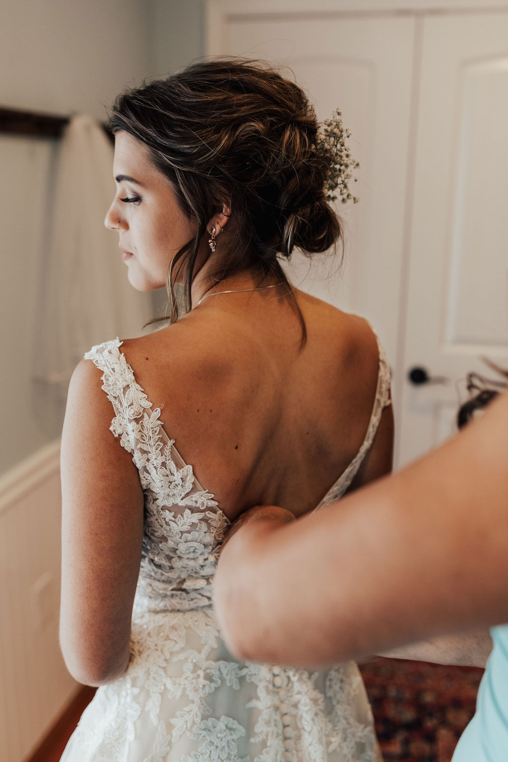 Lily+Greg-GettingReady57.jpg