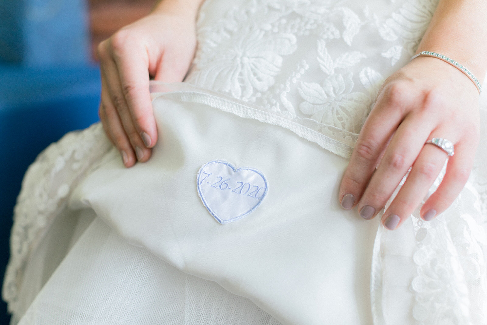 Dorothy_Louise_Photography_Hannah_Luke_Andres_Pevely_Missouri_Wedding_Getting_Ready-26.jpg