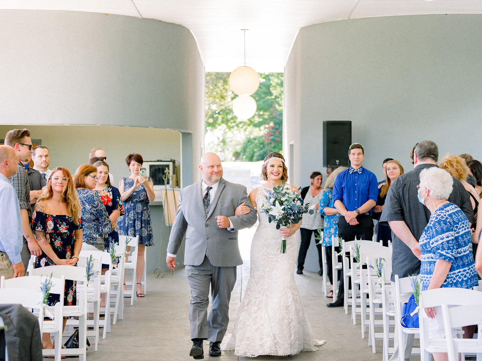 Dorothy_Louise_Photography_Hannah_Luke_Andres_Pevely_Missouri_Wedding_Ceremony-5.jpg