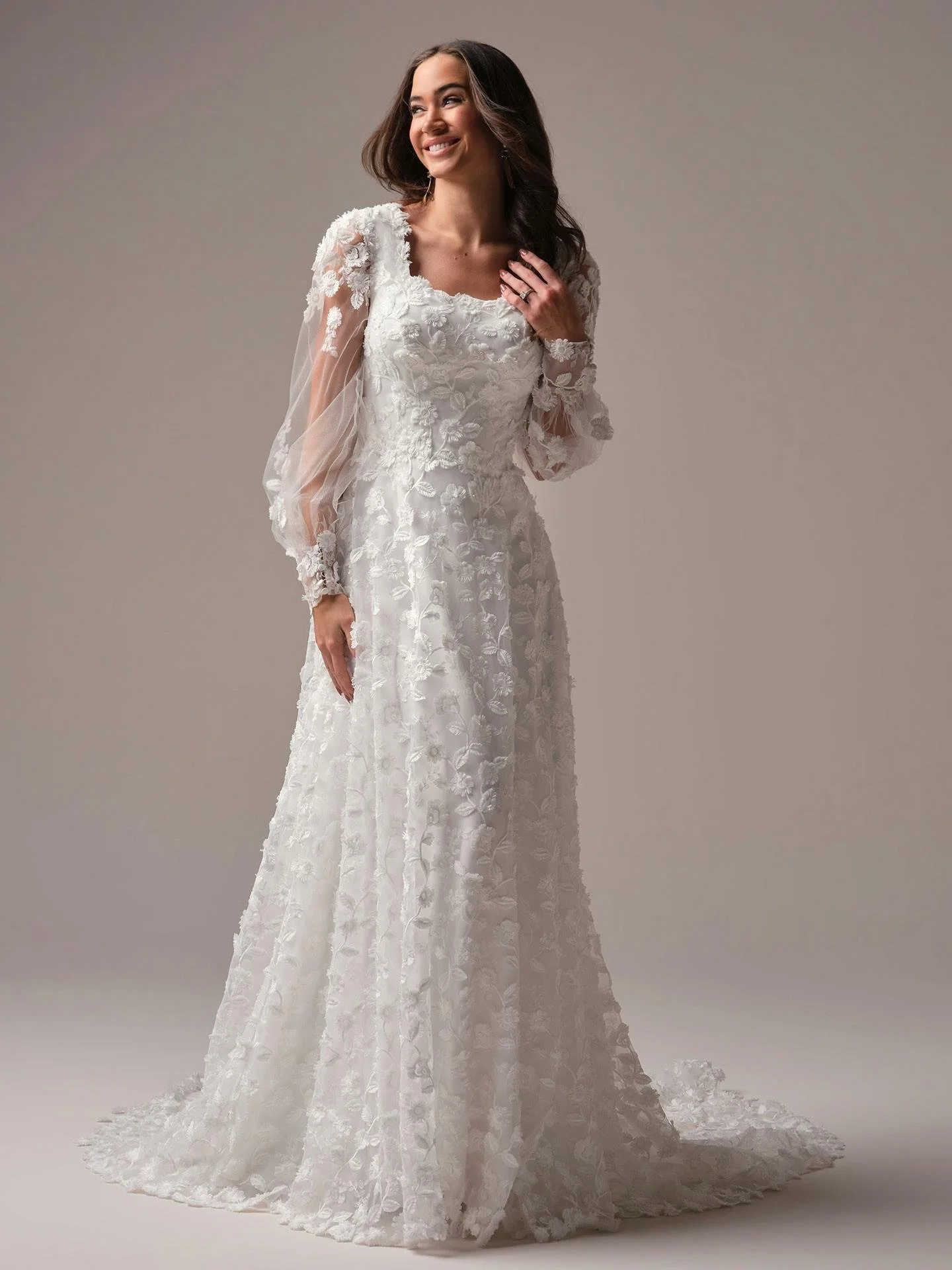 Rebecca-Ingram-Ellamay-A-line-Wedding-Dress-25RK859A01-Alt50-IV002.jpeg