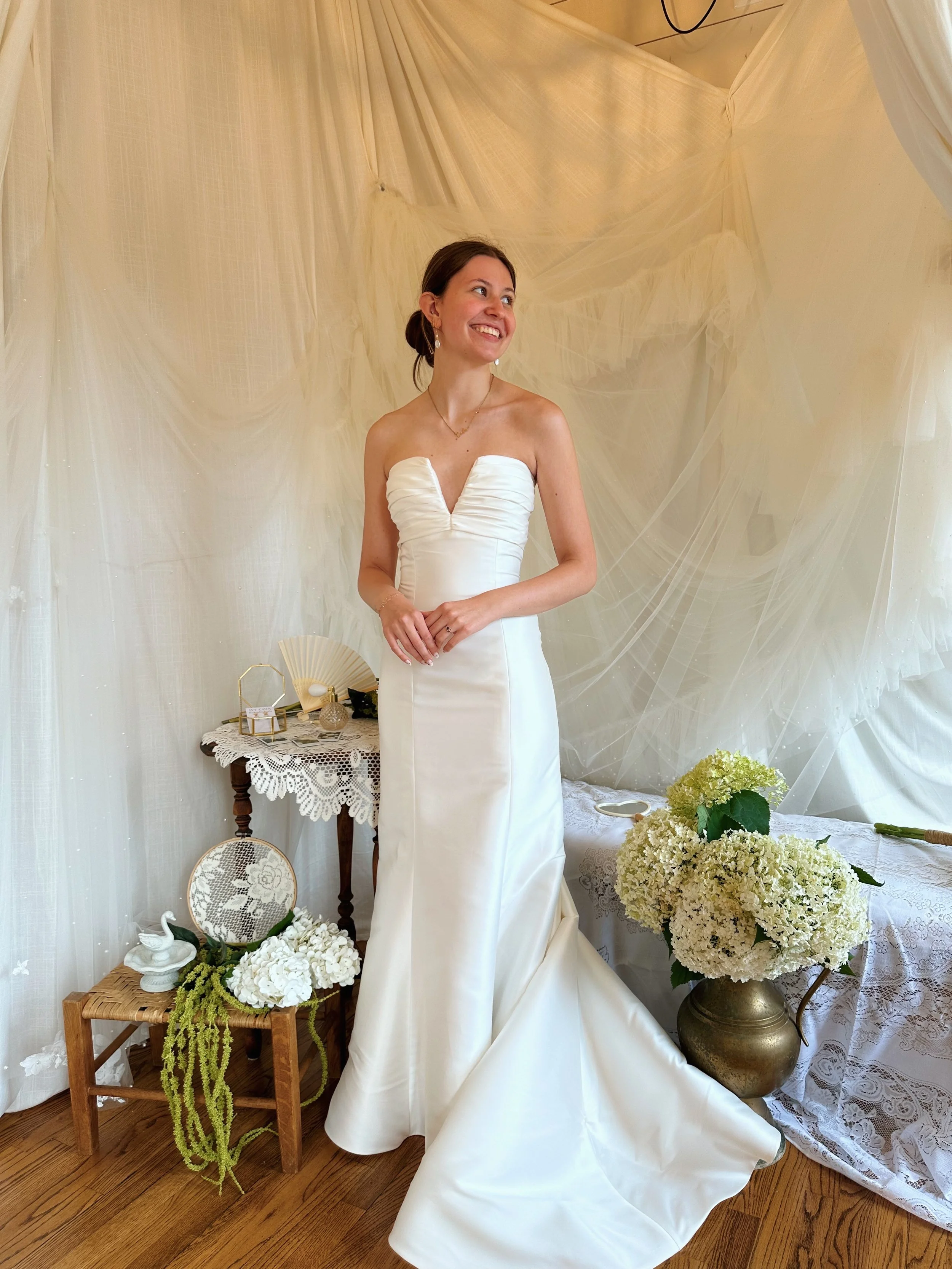 The Cleo Bridal Labor Day weekend Sample Sale: Designer Wedding Gowns Starting at $99