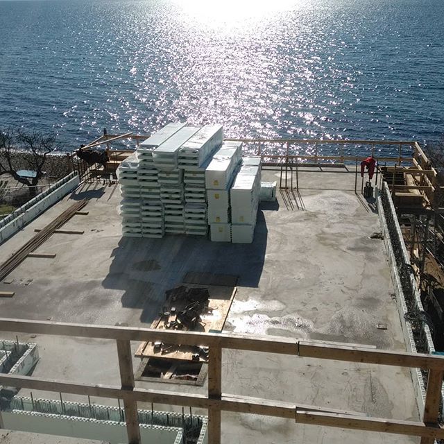 Suspended slab at the Shelter house is finally done, weighing in at almost 200,000 pounds!  Ready to start installation of the NUDURA L2 walls!