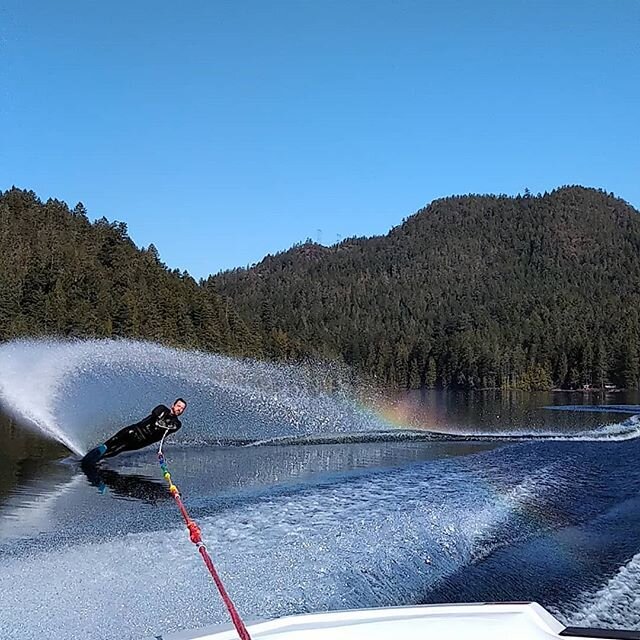 With everything going on in the world today, sometimes you have to take a step back and appreciate the little things! First day of spring and first ski of the year! 
#photooftheday, #winterwaterskiing #socialdistancing #socialdistancing2020 #penderha