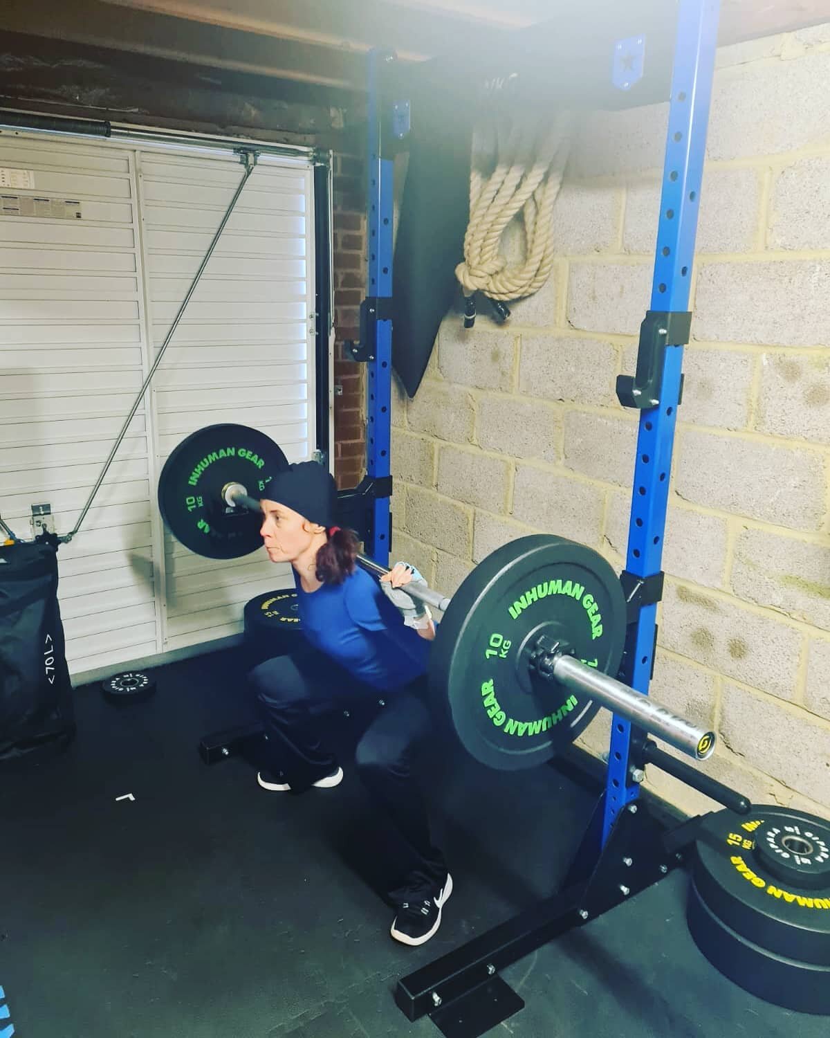Winter warm up. LOVE having my NEW custom made Christina Bohane Fitness blue squat rack and all the kit to get back into lifting heavy pre-baby weights💪 

I do what I preach...taking it easy after 10 months break.

HUGE THANK YOU TO WKG Sports!!!

#