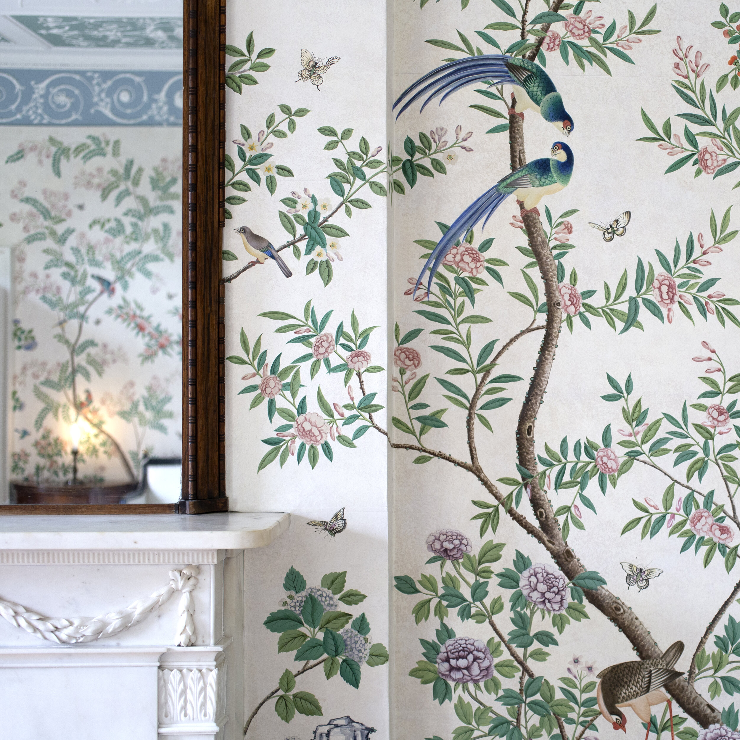 Zubers Decor Chinois was a pattern first made in 1832 The mural has 57  colors in the design and came   Zuber wallpaper Chinoiserie wallpaper  Wall art crafts