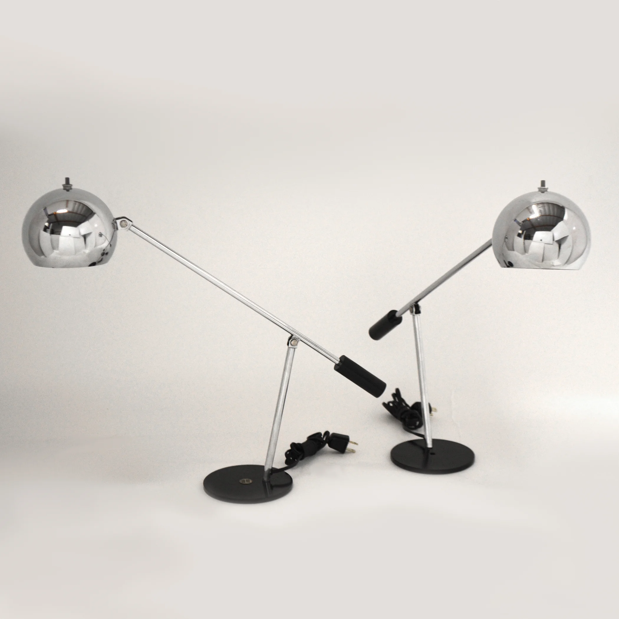 PAIR OF TENSOR LAMPS