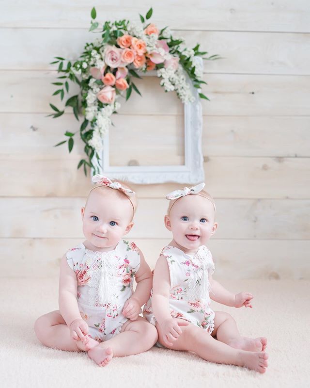 Guys, I can&rsquo;t even look at this photo for too long or my eyes well up 💕 I have so much love for these babies and their momma! We actually photographed these babies as tiny newborns and it&rsquo;s so wonderful and crazy to see how beautiful and