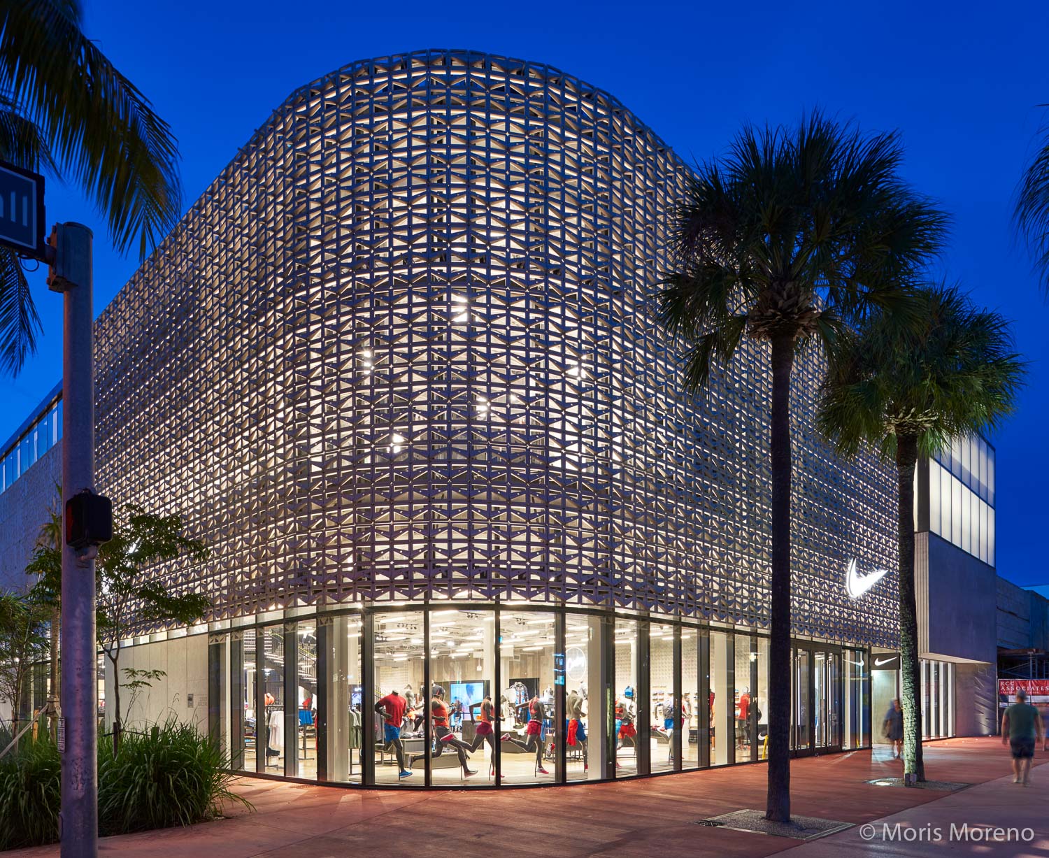 nike store on lincoln road