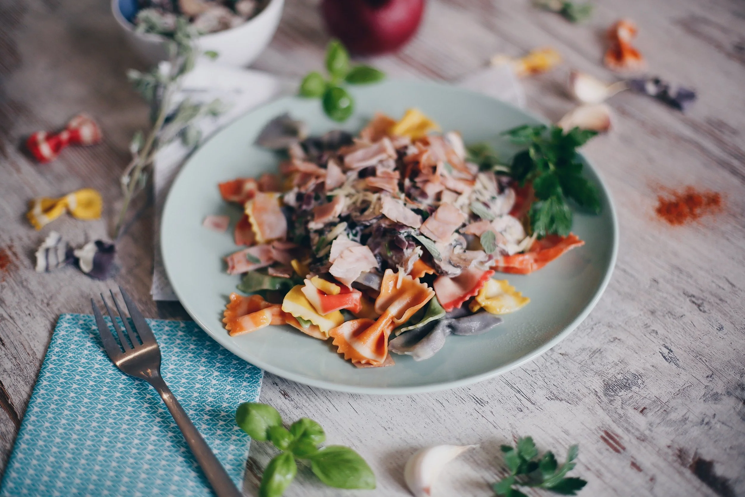 Farfalle Carbonara with Mushrooms 