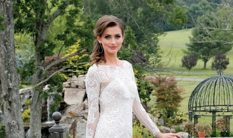 Falirk36-Anna-794-OC-CWG670-1450-Frver-Brooch-KVO-781x1024.jpg