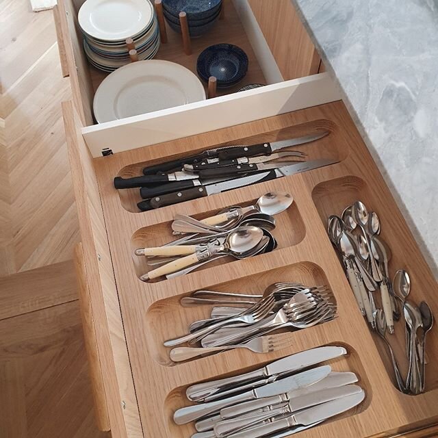 Custom made drawer inserts for our American oak kitchen.

#kitchendesign #Americanoak #drawerorganization #manly