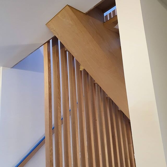 Sneak peek at what we have been up to can't wait to get full shots.

#stairs #floatingtreads #floatingstairs #Americanoak  #architecturestairs #sydneystairs #sydneystaircases #sydneyarchitecture #timbermonostringer #timbermono