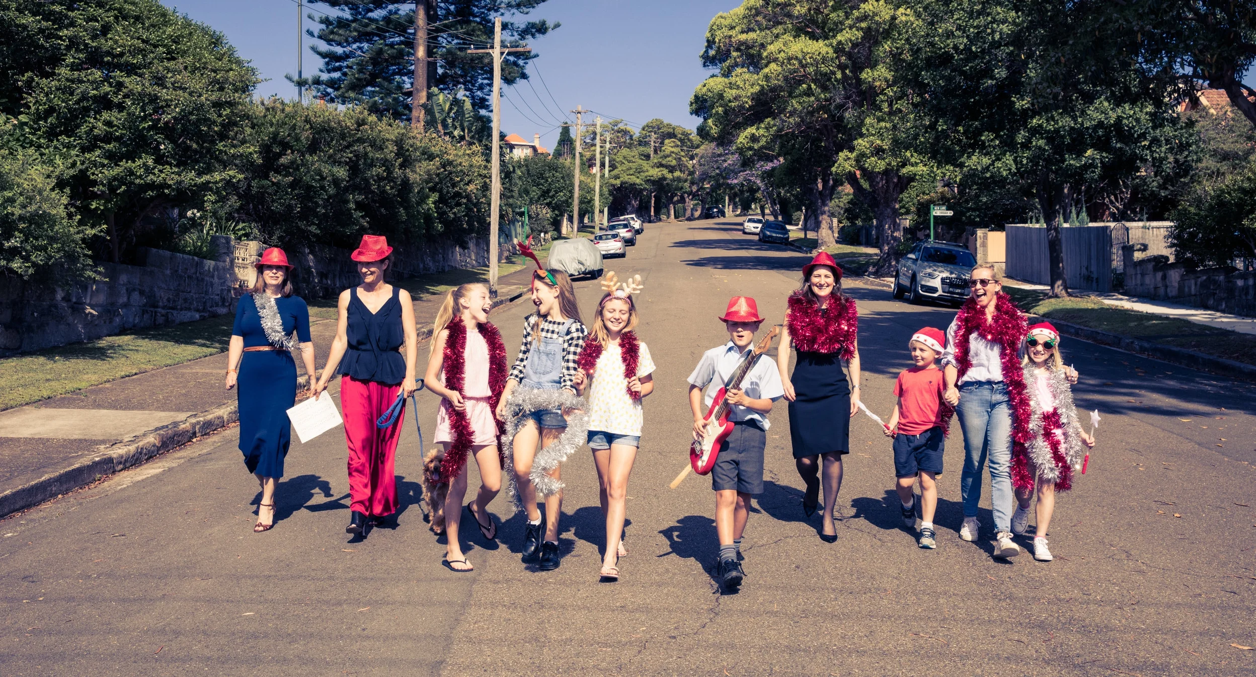 Festive residents on Prince Albert St, Mosman. IMAGE: Graham Monro/ gmphotographics