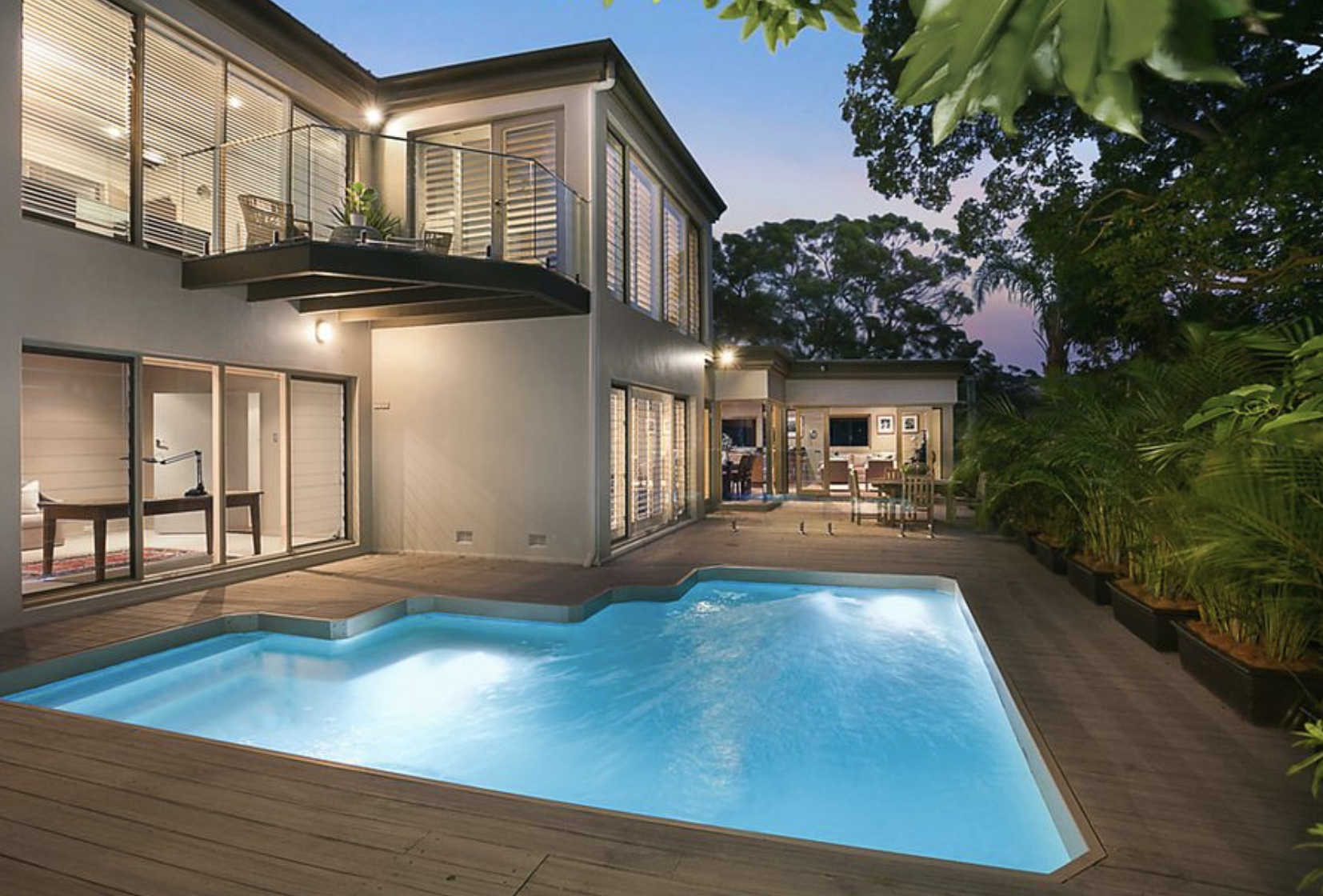 11 Mulbring St, Mosman sold above the $3.75m price guide.