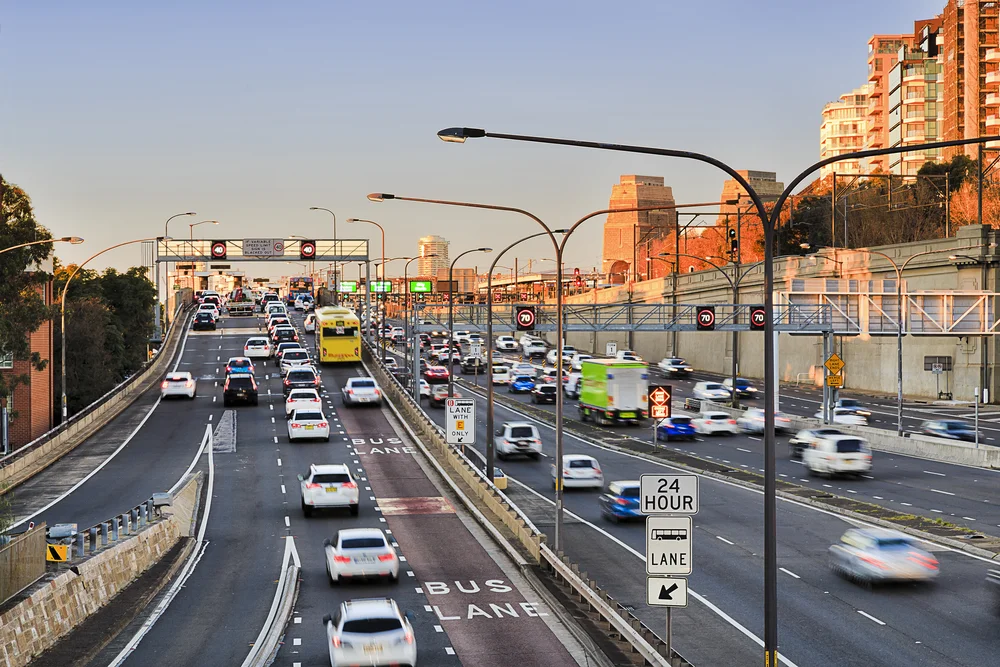 Time poor Australians turn to e-commerce as local retail cops a battering.